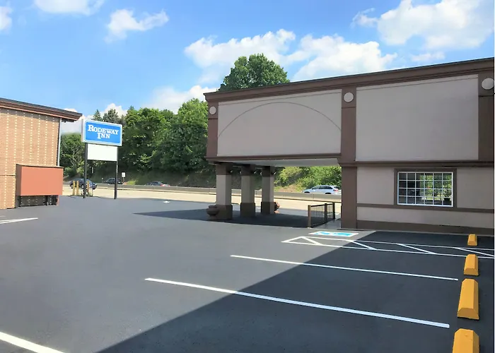 Super 8 By Wyndham Greensburg